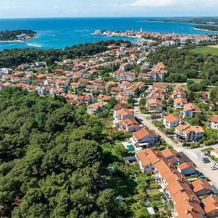 Vila Casa Ada By Briskva *