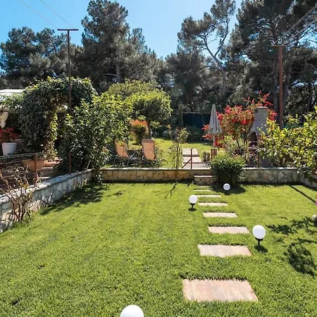 Vila Casa Ada By Briskva